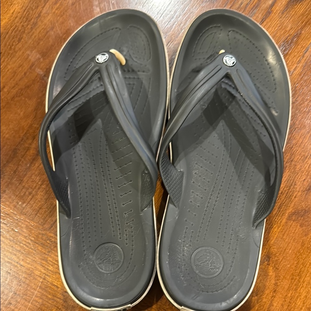 Crocs crocband flip flops
